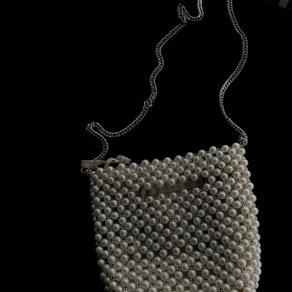 Pearl and silver bead bag - Picture 2 of 4